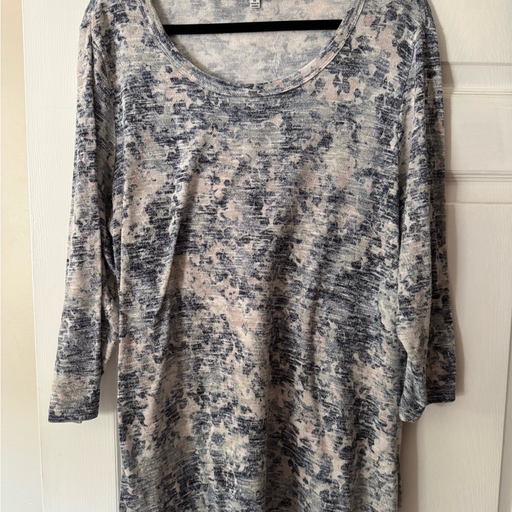 Rose & Olive Women's Long Sleeve Top - Gray and Cream